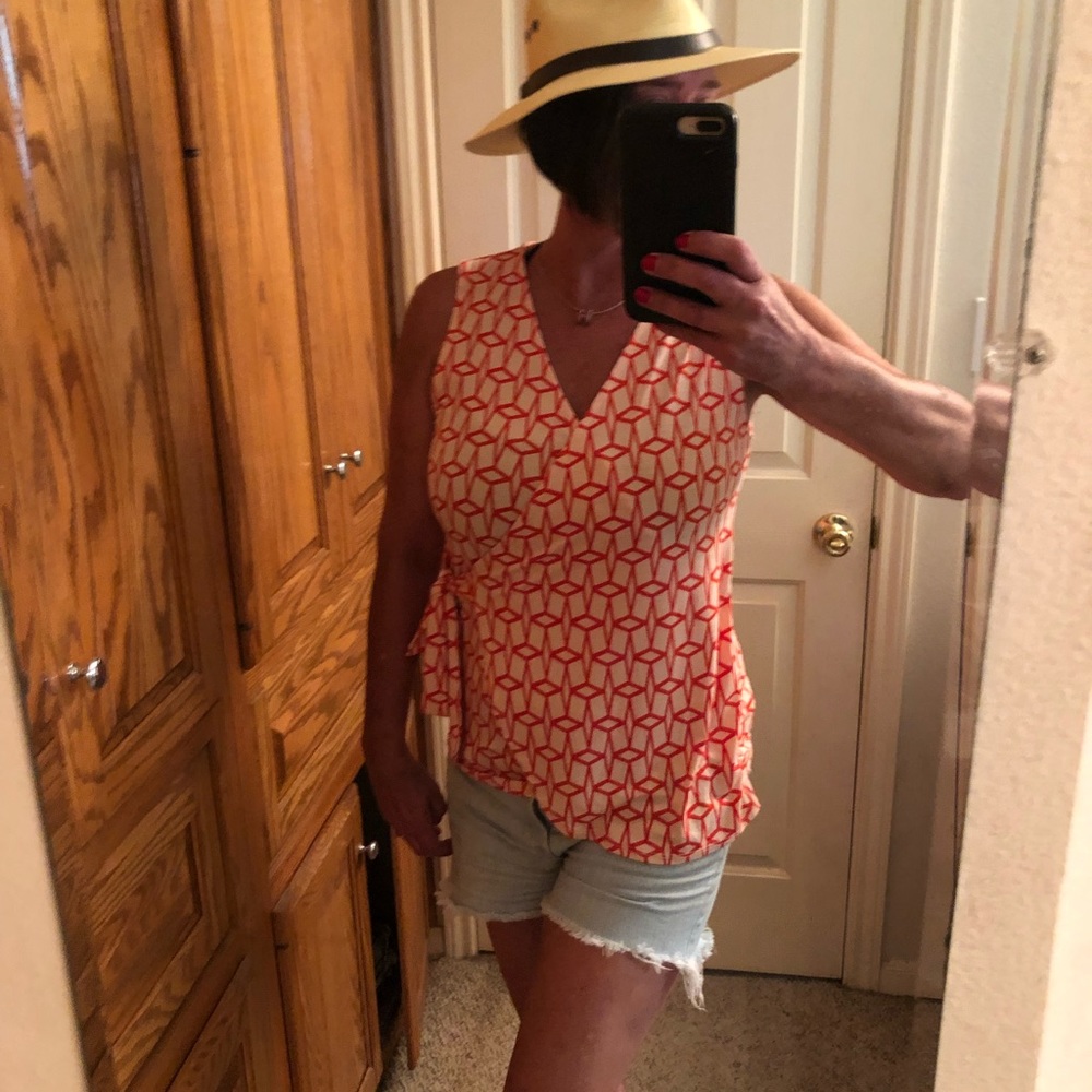 41 Hawthorn wrap around top